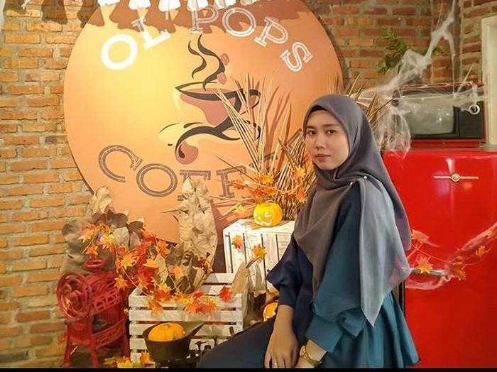 Shelly Ziendia Putri Shelly Ziendia Putri