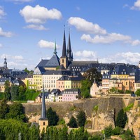 Luxembourg memperoleh skor EPI 79,12 yang membuatnya berada di urutan tujuh sebagai negara paling ramah lingkungan. Negara ini mencanangkan program National Nature Protection Plan, yang bertujuan menerapkan infrastruktur ramah lingkungan dan energi terbarukan. Foto: Istock