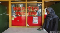 Seperti diketahui, Jakarta menjadi kota pertama yang melaksanakan PSBB, kini warga sudah tertib untuk tidak makan di rumah makan.
