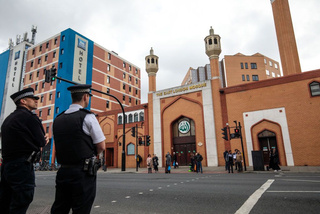 Masjid East London dijaga polisi