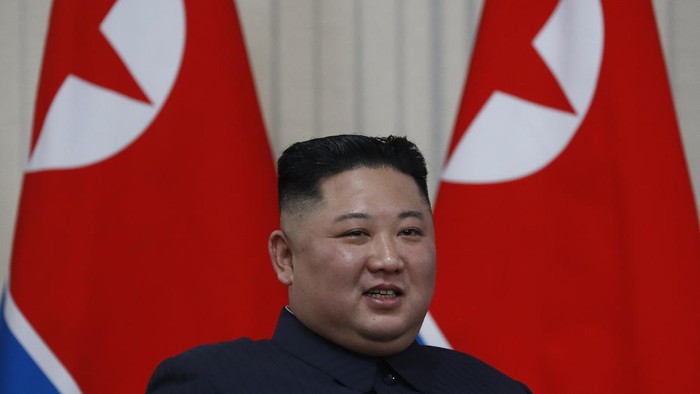North Korean leader Kim Jong Un attends a meeting with Russian president at the Far Eastern Federal University campus on Russky island in the far-eastern Russian port of Vladivostok on April 25, 2019. (Photo by SERGEI ILNITSKY / POOL / AFP)