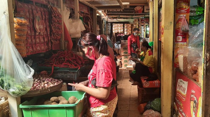 pasar pucang surabaya