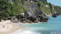 Pantai Kubu Beach bisa masuk daftar yang harus dikunjungi setelah badai Corona ini berlalu. 