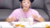 Solar juga pernah membagikan aktivitas serunya saat membuat permen dalgona lho di channel YouTubenya! Bukan dalgona coffee yang sedang hits melainkan permen tradisional dari Korea Selatan yang rasanya manis. Foto: Istimewa