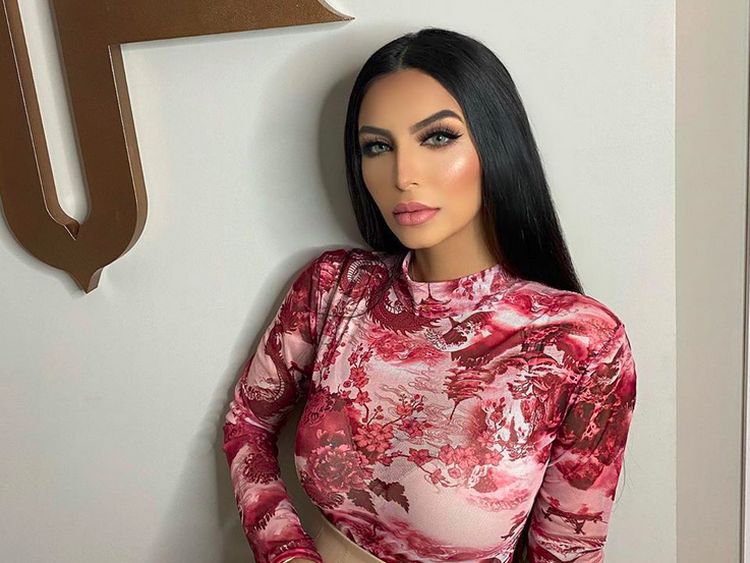 Foto: Penampilan Istri Petinju Muslim Amir Khan yang Dihujat Umbar Aurat