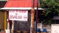 Jalau ini jalannya lagi di download jadi nggak bisa dilewatin deh. Foto: Instagram @engeltanzil