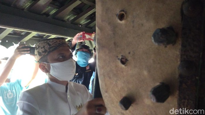 Melihat Sultan Cirebon tetap melaksanakan tradisi dlugdag di tengah pandemi Corona
