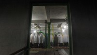 Jamaah Tarekat Naqsabandiyah di Kecamatan Pauh, Kota Padang, Sumatera Barat telah menetapkan awal puasa pada hari ini dan Kamis 23 April 2020 tadi malam sudah melaksanakan Sholat Tarawih.