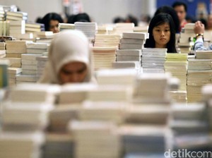 Hari Buku Sedunia, Ini Penulis Populer Asal Jawa Timur