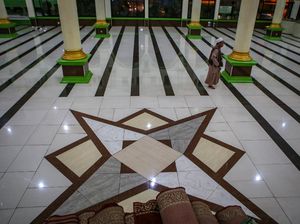 Masjid-masjid Ini Kosong Melompong di Malam Awal Ramadhan