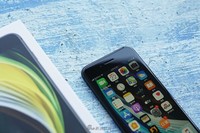 iPhone SE