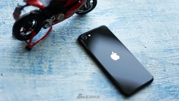 iPhone SE