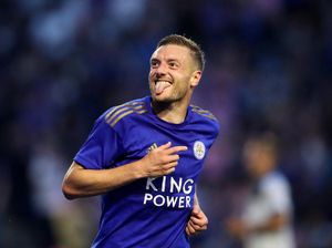 Top Skor Liga Inggris: Persaingan Sengit Aubameyang-Vardy