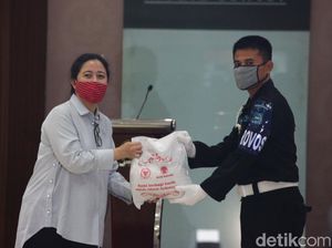 DPR RI Bagi-bagi Sembako