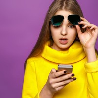 Seperti dikutip dari Brightside, kuning adalah warna kuat yang menyimbolkan kreativitas. Warna ini juga berkaitan dengan emosi, kepercayaan diri dan semangat. Foto: Getty Images/iStockphoto/Anatoliy Sizov