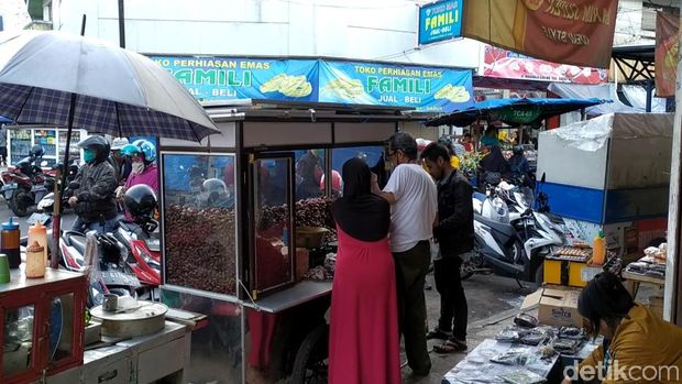 Warga Garut padati pusat kota sehari jelang ramadhan