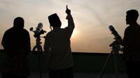 Pemantauan tersebut digelar oleh Tim Astronomi dan Ilmu Falak dari MAN 1 Solo.