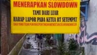 Kalau yang ini slow down, memang jalannya terlihat basah ya jadi harus pelan-pelan. Foto: Instagram @engeltanzil