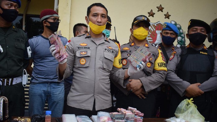 Polisi gerebek pesta sabu di Palu, Sulawesi Tengah.