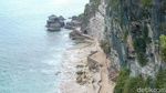 Terpukau Indahnya Pantai Kubu di Balik Batu Karang Nusa Dua