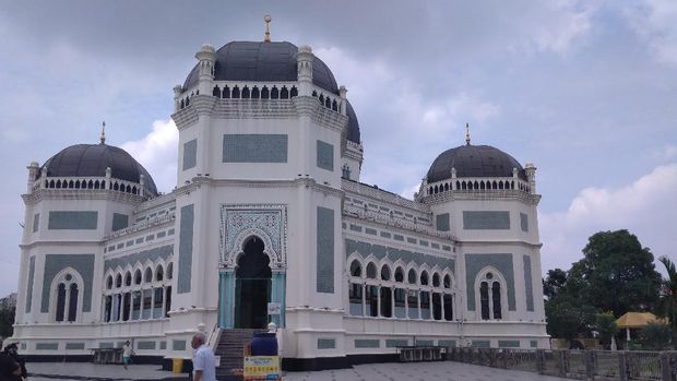 Masjid Raya Al-Mashun Medan