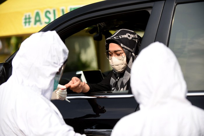 Layanan Drive Thru Rapid Test COVID-19 Siloam Hospitals Group dan Lippo Malls Indonesia terus menambah pelayanan drive thru rapid test COVID-19 di tiga lokasi baru untuk di wilayah Jakarta dan Tangerang.