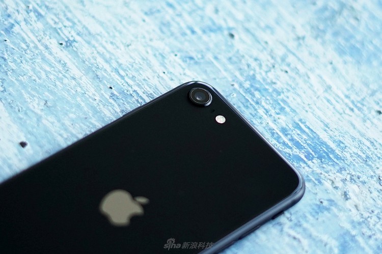 iPhone SE