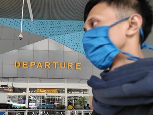 Kecewanya Calon Penumpang di Bandara Hasanuddin karena Larangan Penerbangan