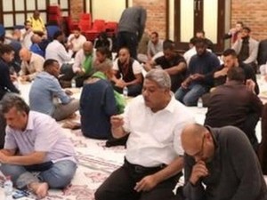Ramadhan di London, Masjid Antar Makanan Berbuka untuk Keluarga Membutuhkan