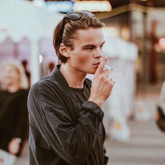 Kemiripan tersebut mulai mendapat sorotan di jagat maya pada 2015 viral. Konrad Annerud yang tadinya bukan siapa-siapa, mendadak terkenal. Seperti dikabarkan Business Insider, pengikutnya langsung naik drastis dari 19 ribuan menjadi 48 ribu. Kini, pria 26 tahun tersebut memiliki 145 ribu pengikut. (Foto: Instagram/@konradannerud)