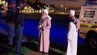 Bahkan di kompleks Masjid Al Aqsa, Yerusalem, tidak ada salat tarawih berjamaah, dan hanya pekerja yang diizinkan masuk. Rodger Bosch /AFP via Getty Images.  