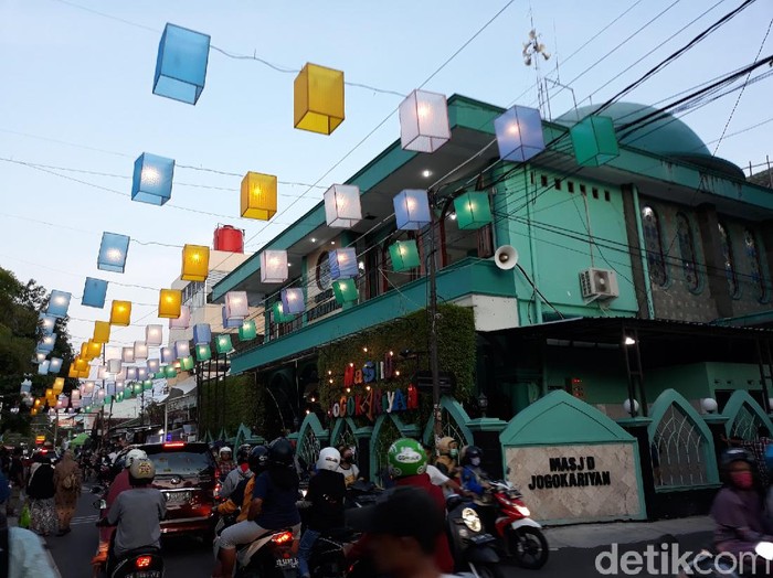 Suasana di Jalan Jogokariyan, Kota Yogyakarta, Jumat (24/4/2020)