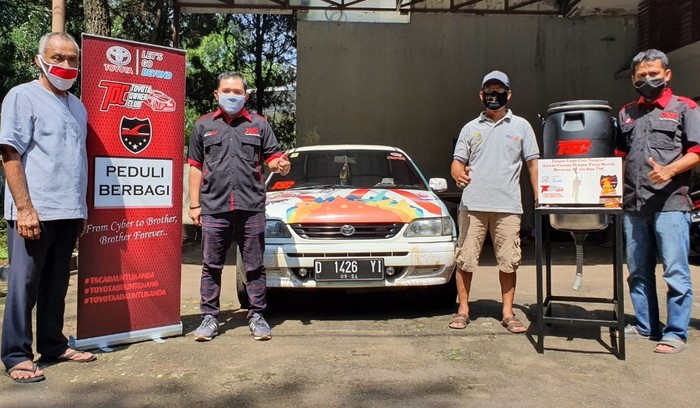 Cara Pencinta Toyota Soluna Bantu Perangi Corona