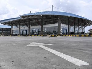 Sepi! Terminal Pulo Gebang Tutup Layanan Antar Kota