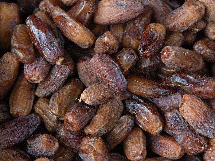 Dried date fruit
