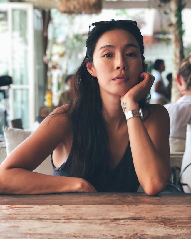 Kahi pun meminta maaf melalui postingan Instagramnya atas kontroversi yang ditimbulkannya di tengah pandemi corona. Aku minta maaf karena perkataanku tidak dewasa, pada semua yang kukecewakan. Aku yang tidak dewasa dan penuh kekurangan, tulisnya. Foto: dok. Instagram @kahi_korea