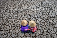 Memperingati Hari Bumi, Kontes foto Agora #ClimateChange2020 bertema tentang darurat iklim yang menyebabkan gangguan pada fauna, flora, ekosistem, dan manusia.