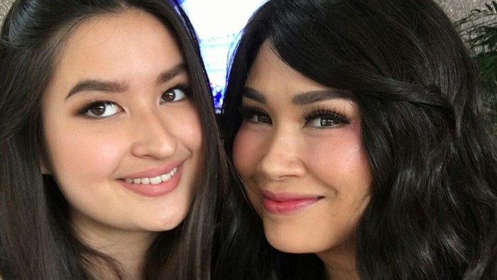 Stephanie Poetri dan Titi DJ