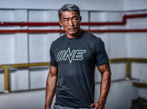 Perangi COVID-19, ONE Championship Sisihkan Penjualan Merchandise