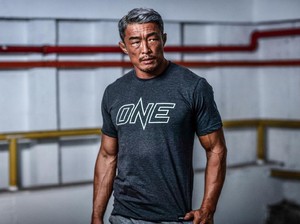 Perangi COVID-19, ONE Championship Sisihkan Penjualan Merchandise