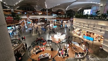 Hasil jepretan kamera ultrawide 8MP di Bandara Istanbul, Turki (Fitraya Ramadhanny/detikcom)
