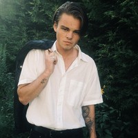 Punya wajah seperti Leo ternyata tak selalu membahagiakan. Rasanya berat terkadang ketika orang memanggil saya Leo, bukan nama saya, katanya. (Foto: Instagram/@konradannerud)