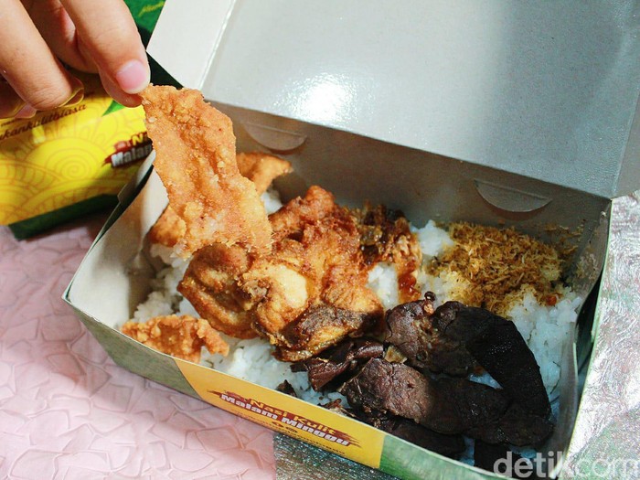 Nasi Kulit Malam Minggu