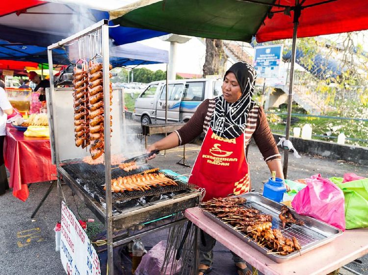 Sebelum COVID-19, Ini 10 Spot Bazar Ramadhan di Malaysia yang Selalu Ramai