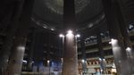 Potret Salat Tarawih di Masjid Istiqlal Sebelum dan Saat Corona