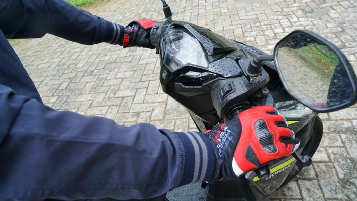 Sarung Tangan Motor