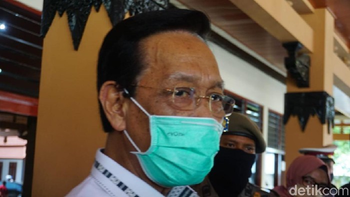 Gubernur DIY Sri Sultan Hamengku Buwono X
