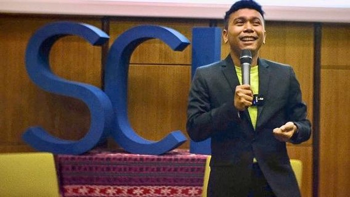 Billy Mambrasar