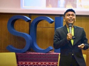 Sosok Billy Mambrasar, Staf Khusus Presiden yang Jadi Kontroversi