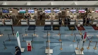 Bandara Haneda di Tokyo, Jepang, yang selalu sibuk kini malah sepi.